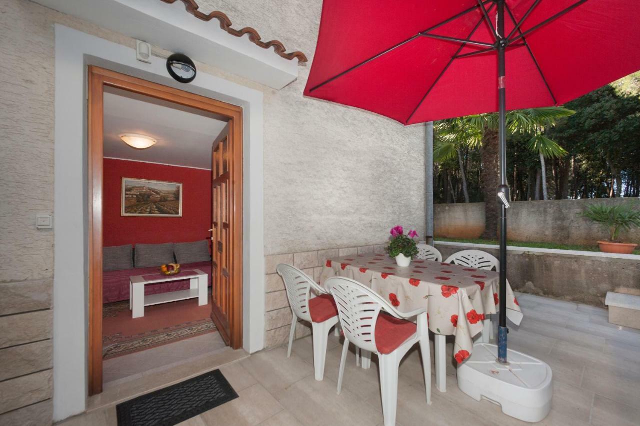 Mihaela Apartments Porec Exterior photo